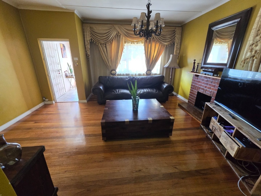 4 Bedroom Property for Sale in Thornton Western Cape